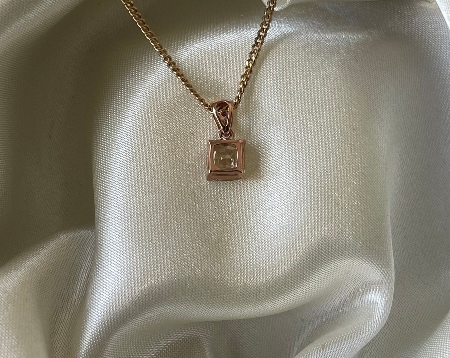 1ct Earth Mined Diamond Pendant In 9ct Rose Gold ( No Chain)