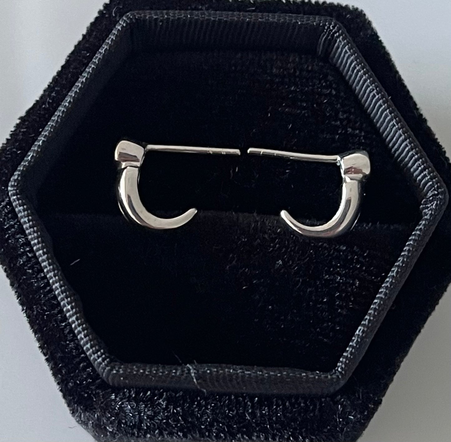 14ct & 9ct white gold diamond stud earrings