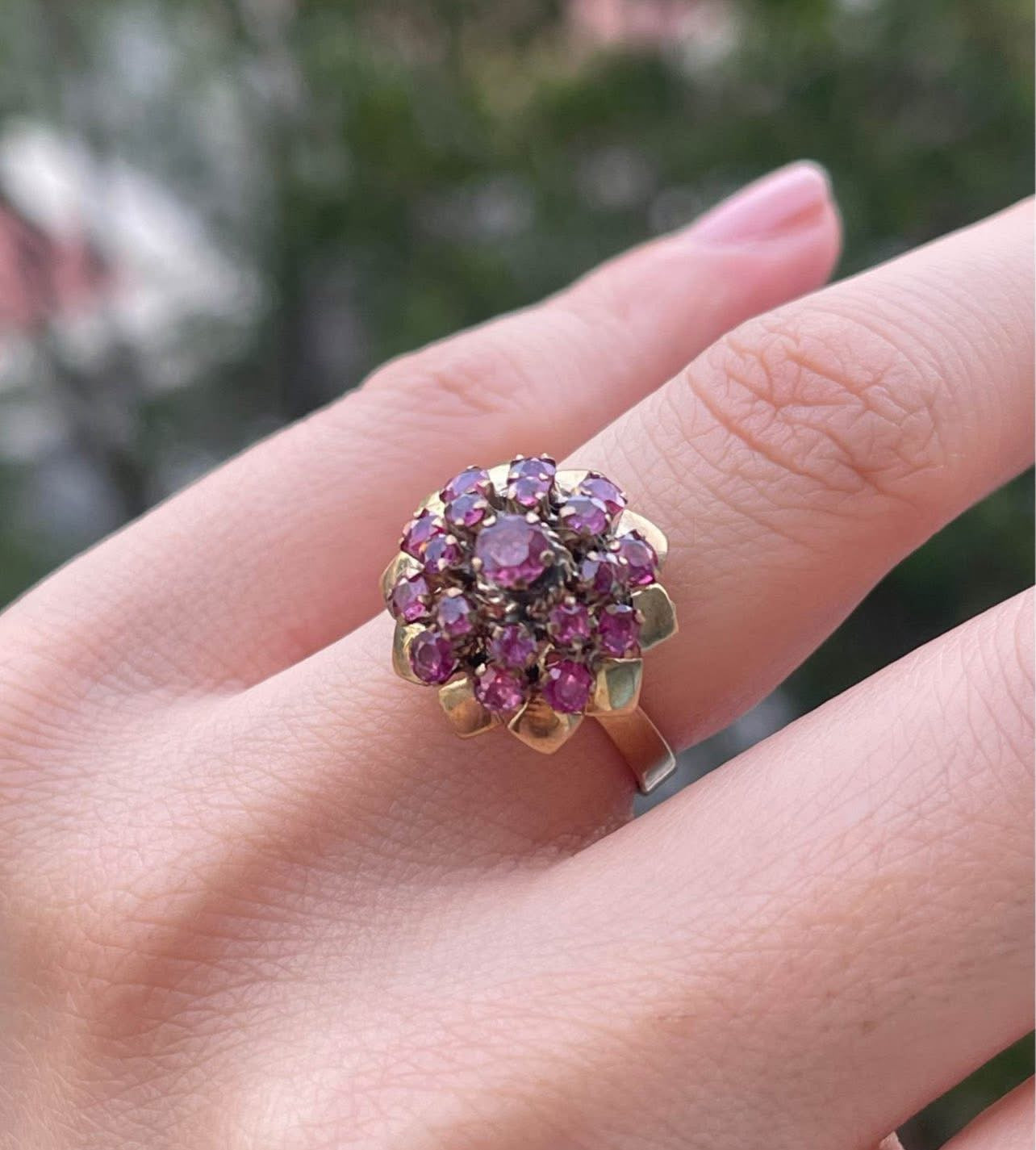 Vintage classic 14ct yellow gold natural ruby cluster Thai princess ring