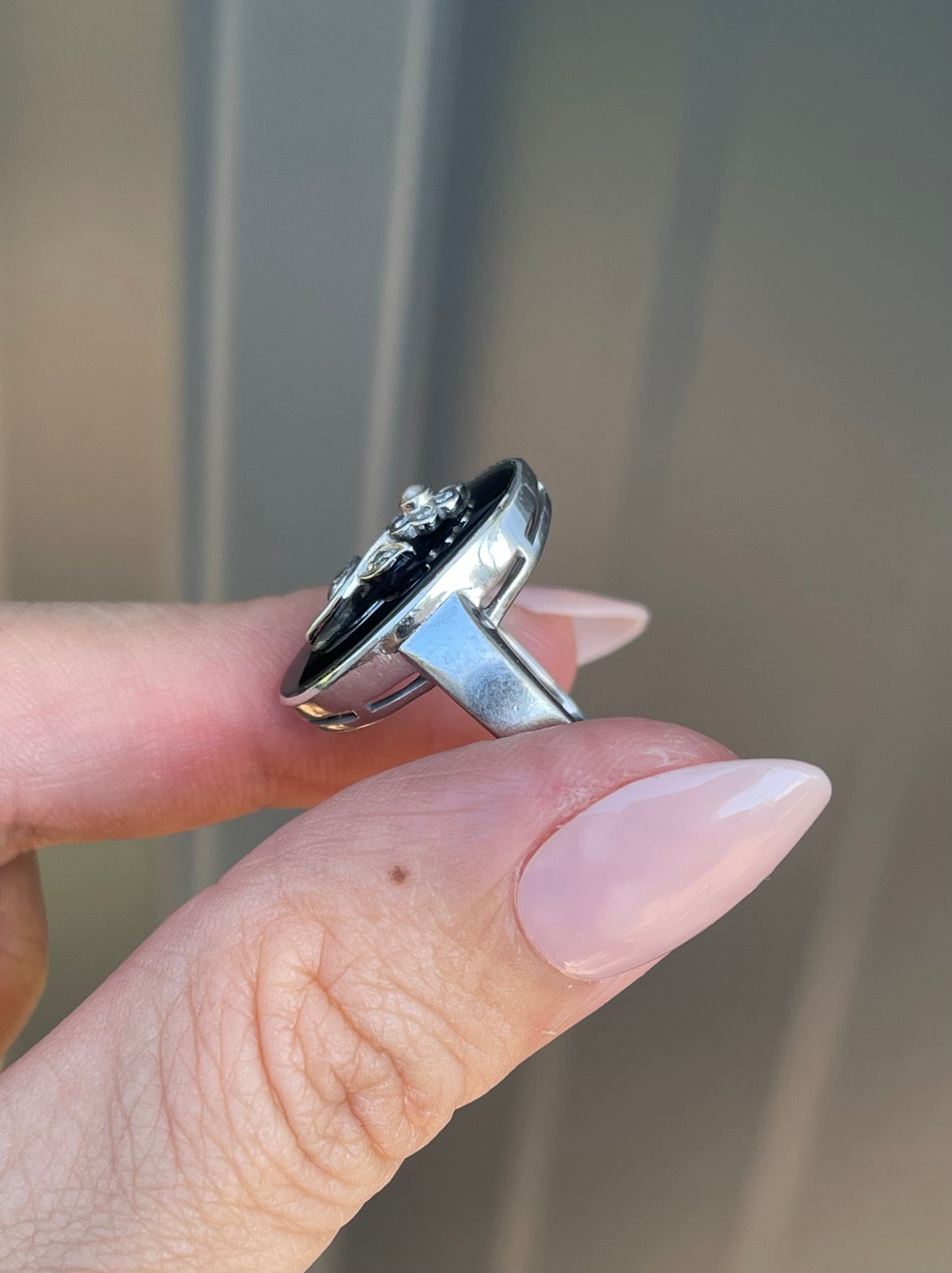 Eternal Bloom – Floral Diamond, Seed Pearl & Black Onyx Ring in 14ct White Gold