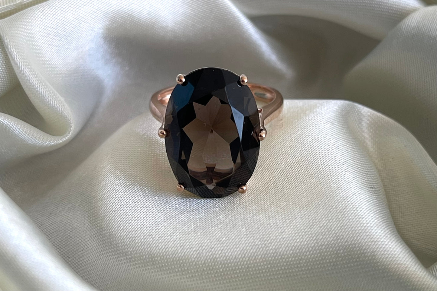 S.E. Custom 9ct rose gold 12.6ct natural smoky quartz cocktail ring