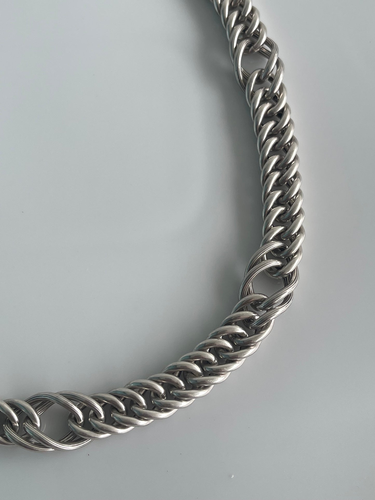 Italian origin 69g Sterling Silver wide Curb Link Bolt clasp necklace