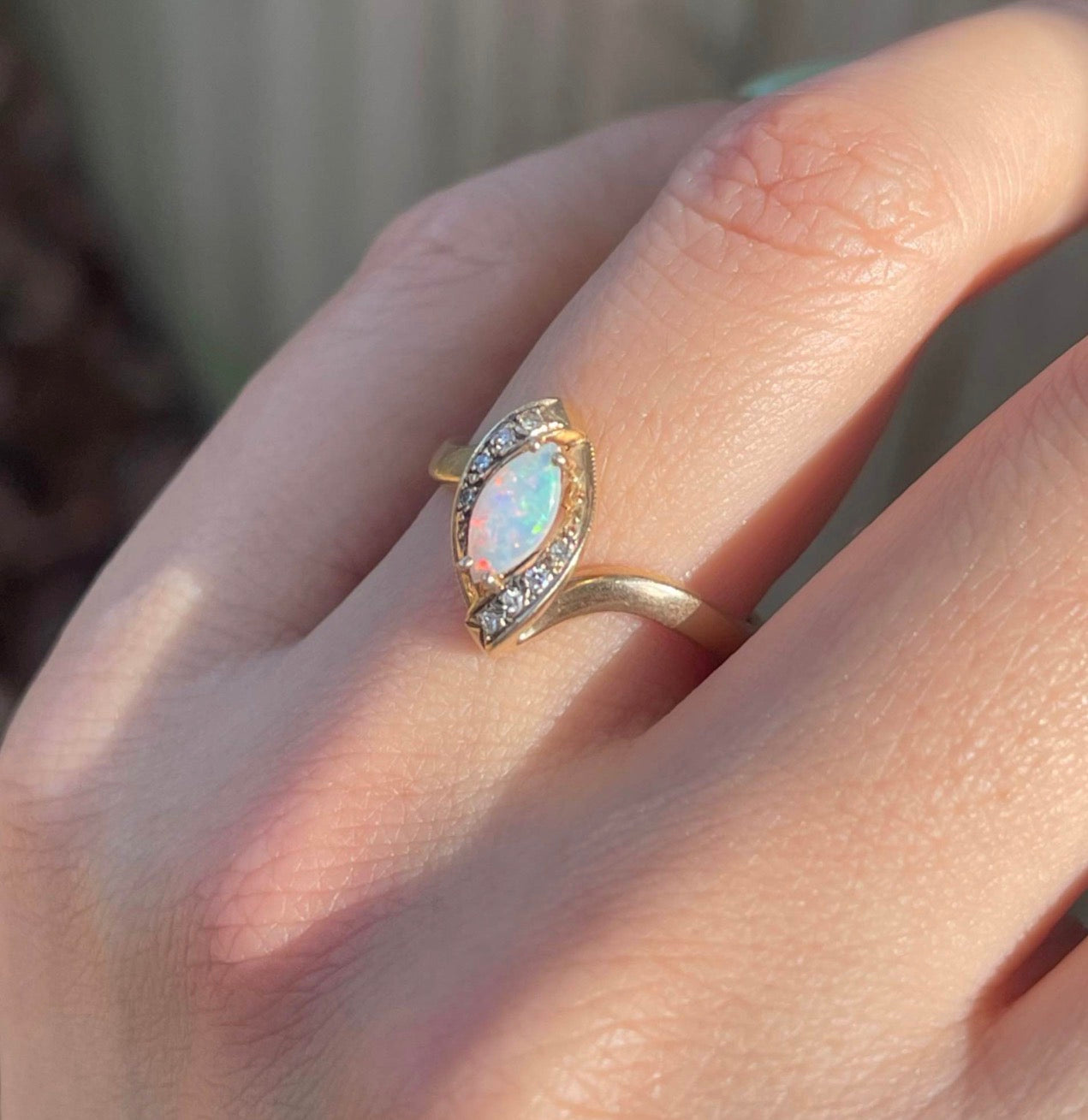 Vintage Solid Australian opal Diamond Ring In 9ct Yellow Gold