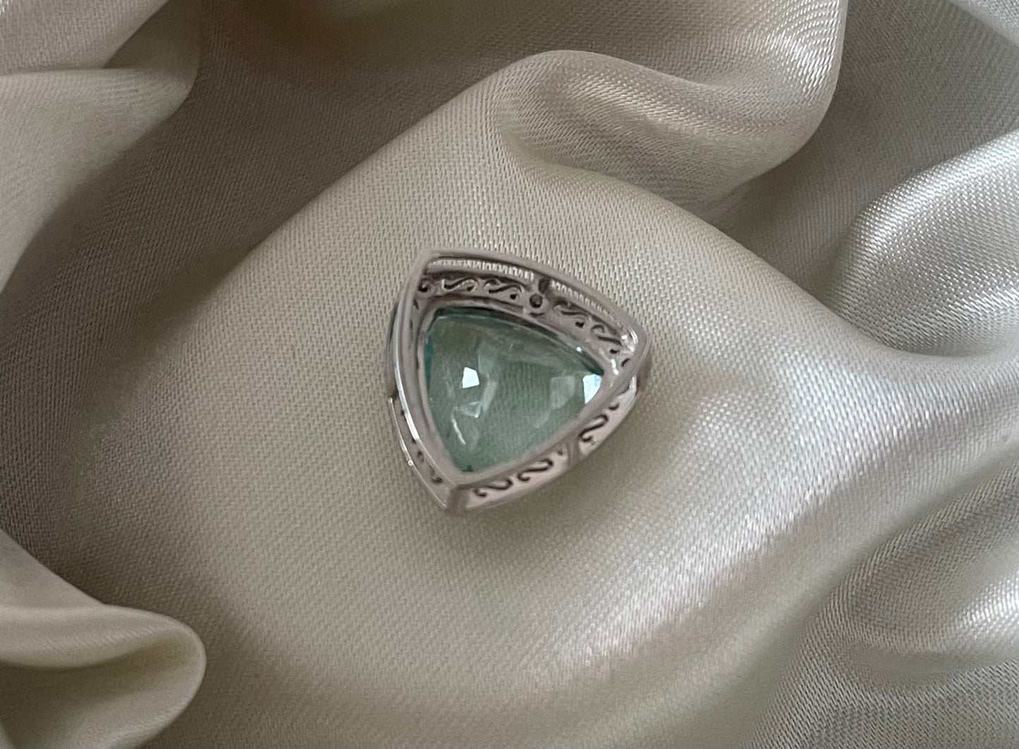 Val $8,150 5ct natural aquamarine pendant with diamonds in 950 platinum