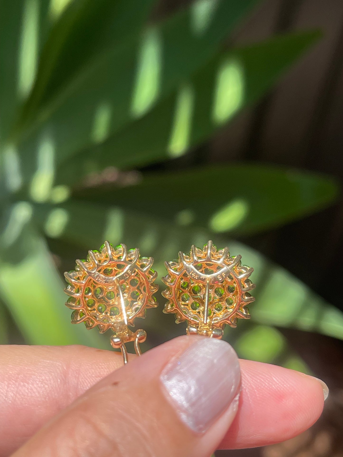 Vintage 14ct rare Tsavorite (green garnet )cluster flower earrings