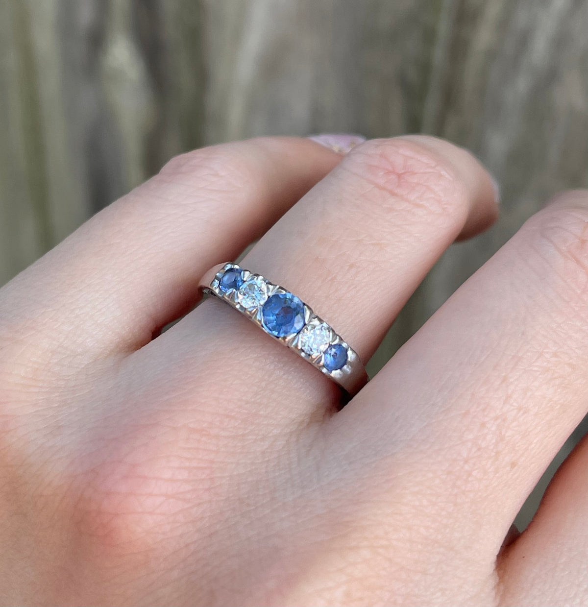 Vintage Natural Ceylon Sapphire Diamond 5 Stone Ring In 18ct White Gold