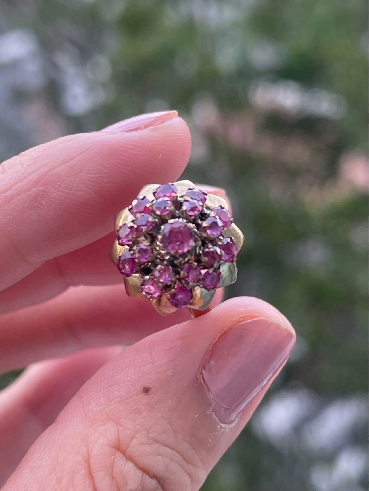 Vintage classic 14ct yellow gold natural ruby cluster Thai princess ring