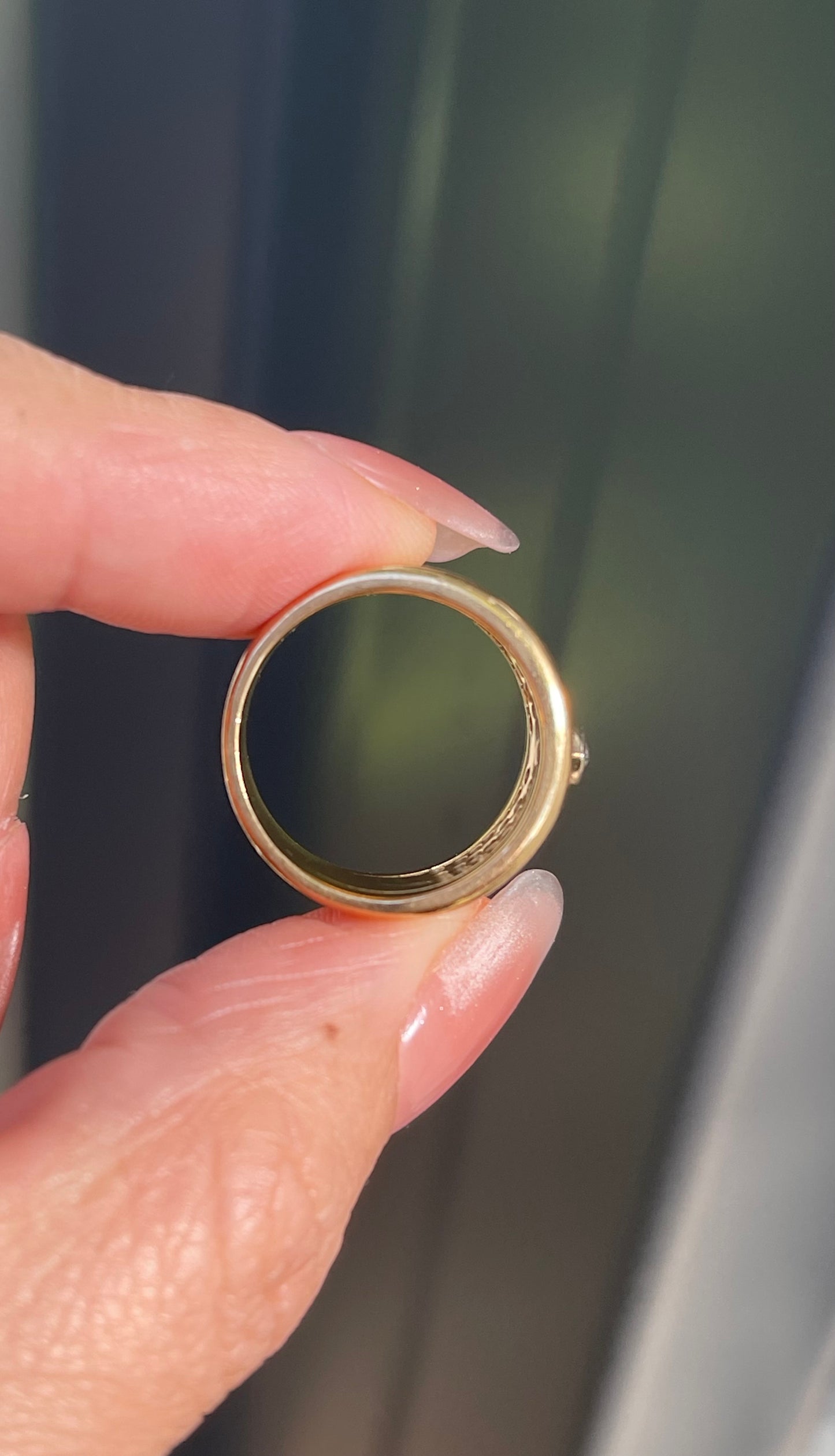 Vintage Natural Diamond Wide Tapered Band Ring in Heavy 18ct Yellow Gold