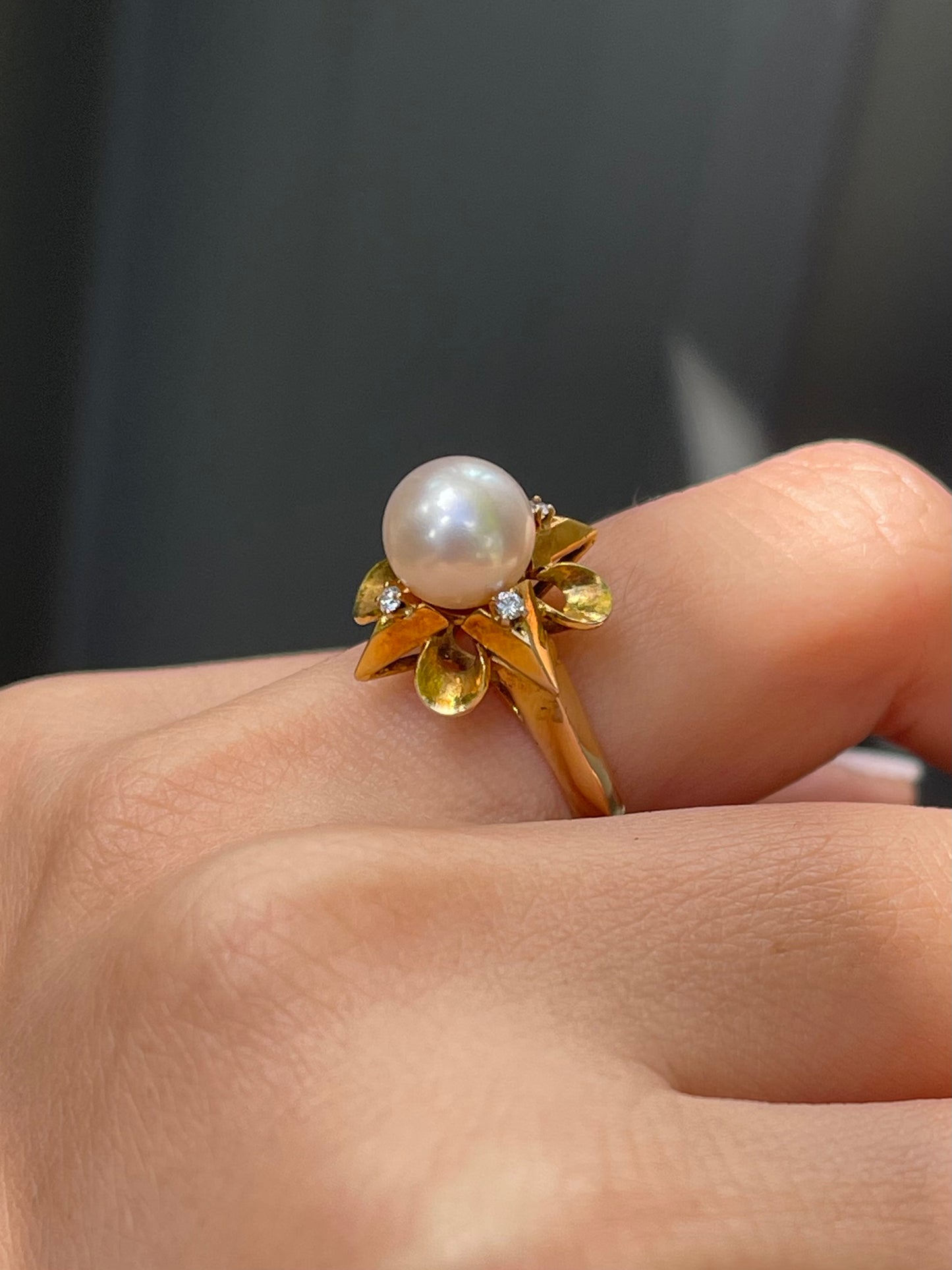 Vintage Pink Akoya Pearl & Diamond starburst ring in 18ct yellow gold