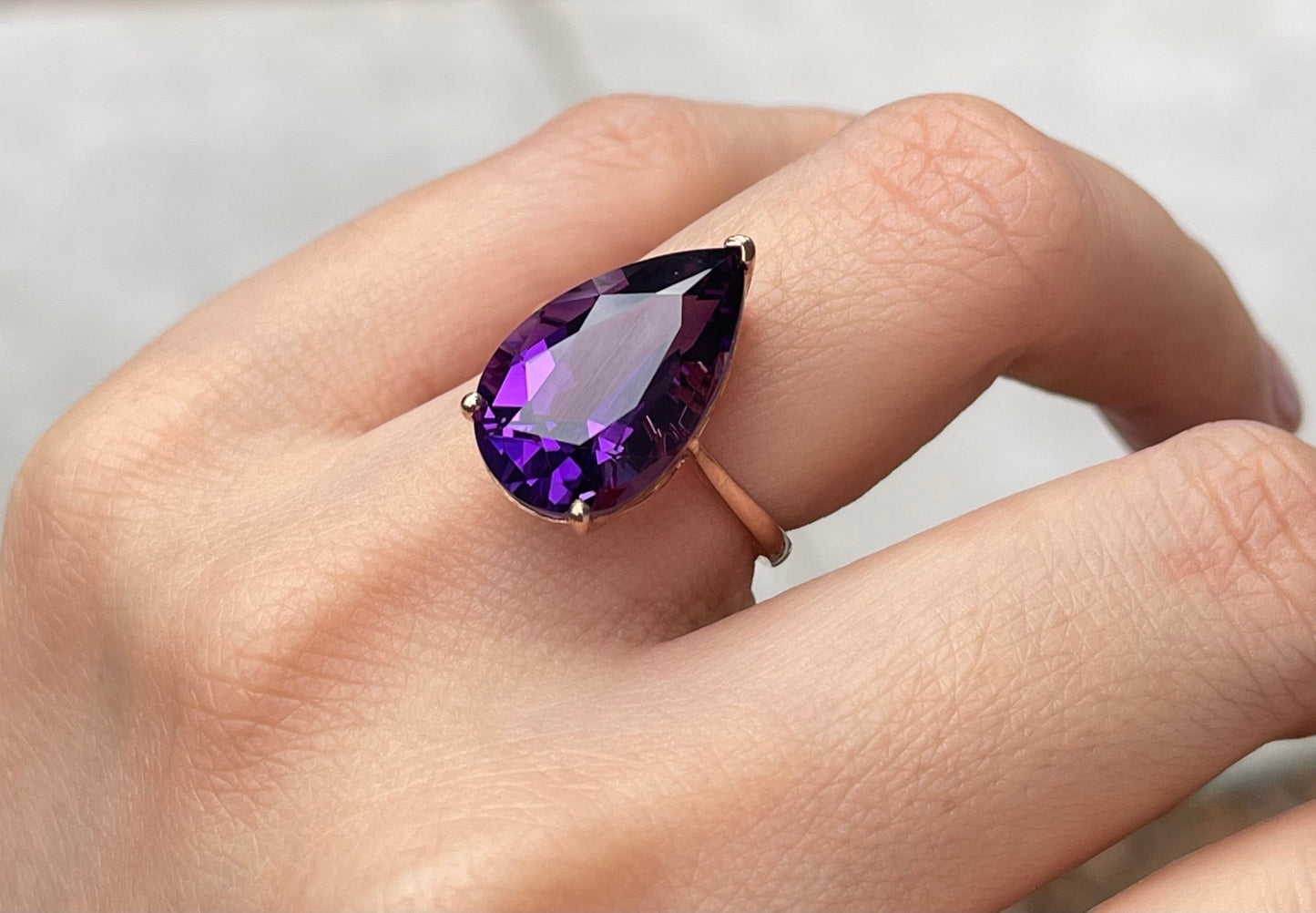 9ct rose gold pear shape 7.8ct natural deep purple amethyst ring