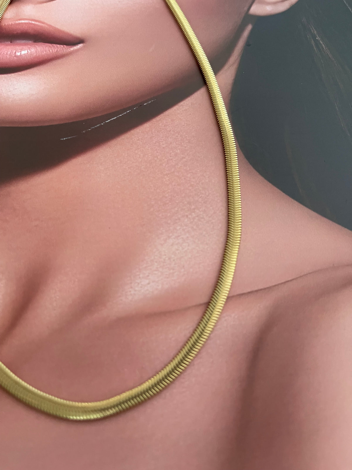 Vintage Classic Herringbone Chain Necklace In 18ct Yellow Gold