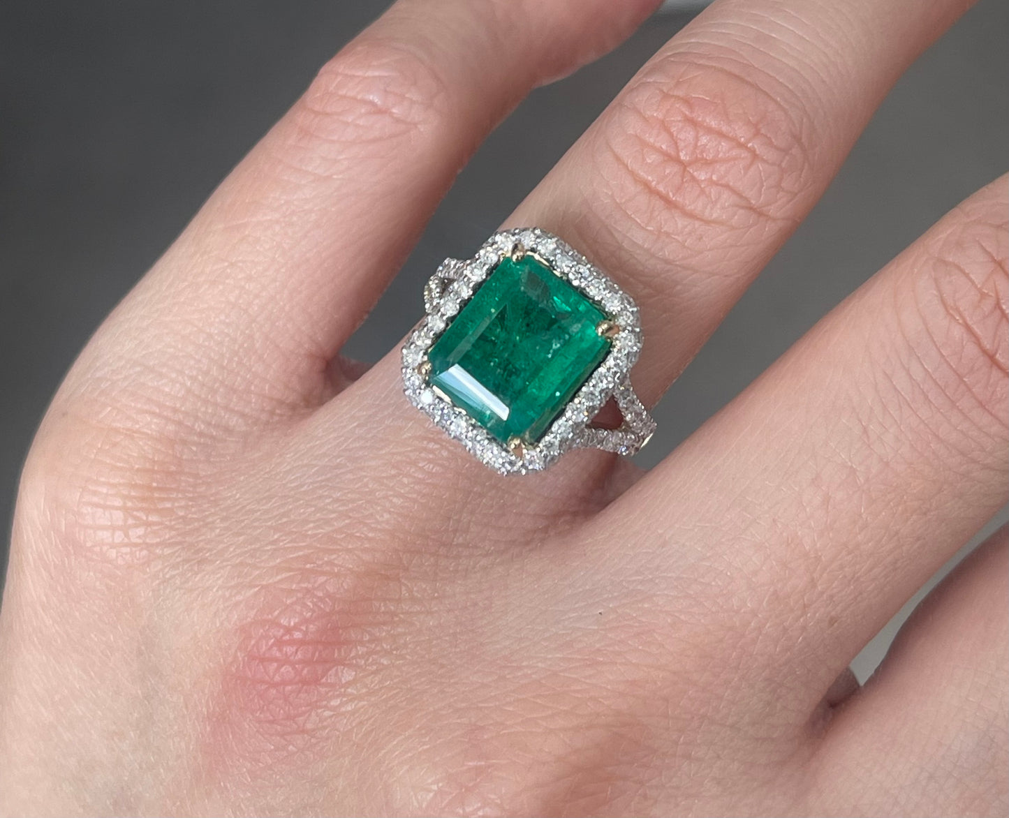 4.21ct Natural Emerald Diamond Halo Ring In 14ct Yellow Gold