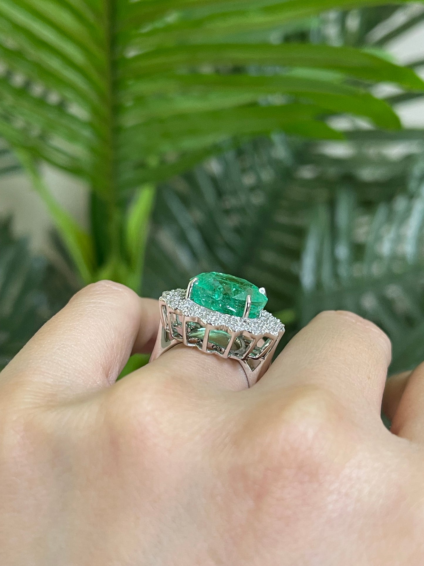 10.6ct Natural Colombian Emerald & 2.28ct Natural Diamond Flower Ring In 14ct White Gold