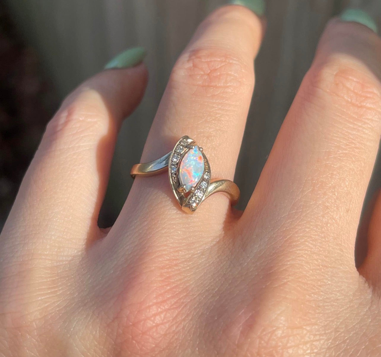 Vintage Solid Australian opal Diamond Ring In 9ct Yellow Gold