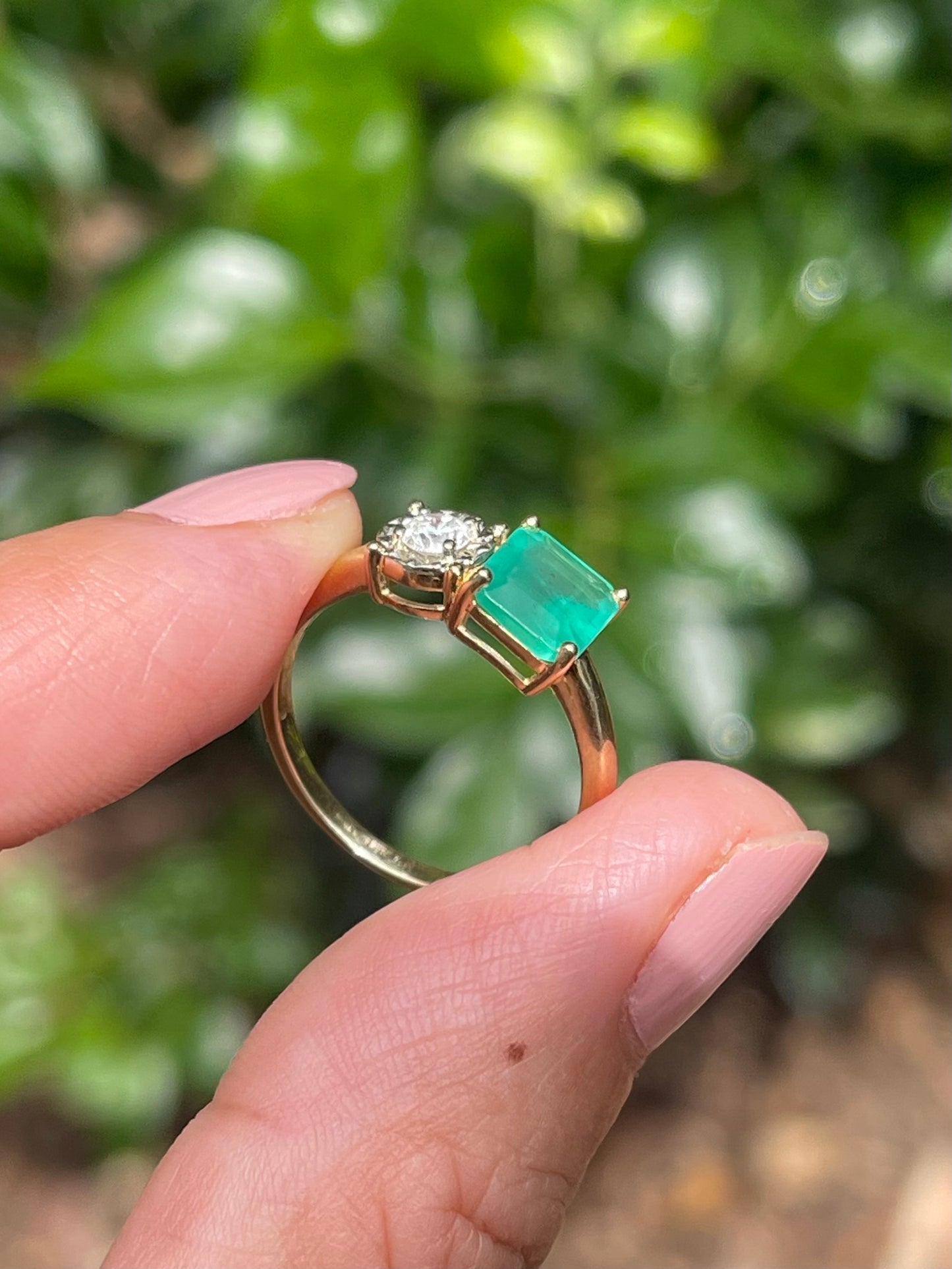 9ct yellow gold 1.25ct natural emerald with diamond Toi et Moi ring