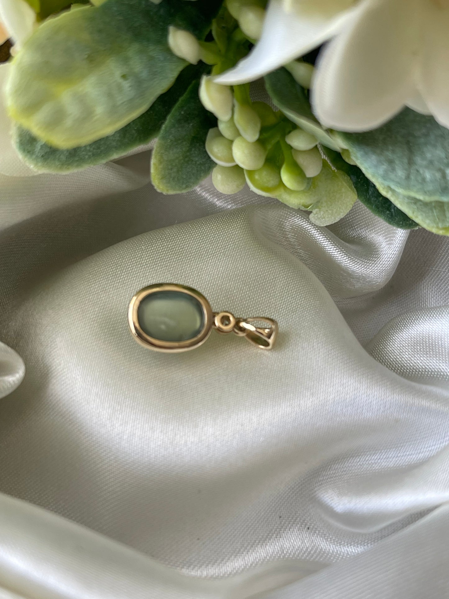 4.4ct Prehnite & Diamond Pendant in 9ct Yellow Gold