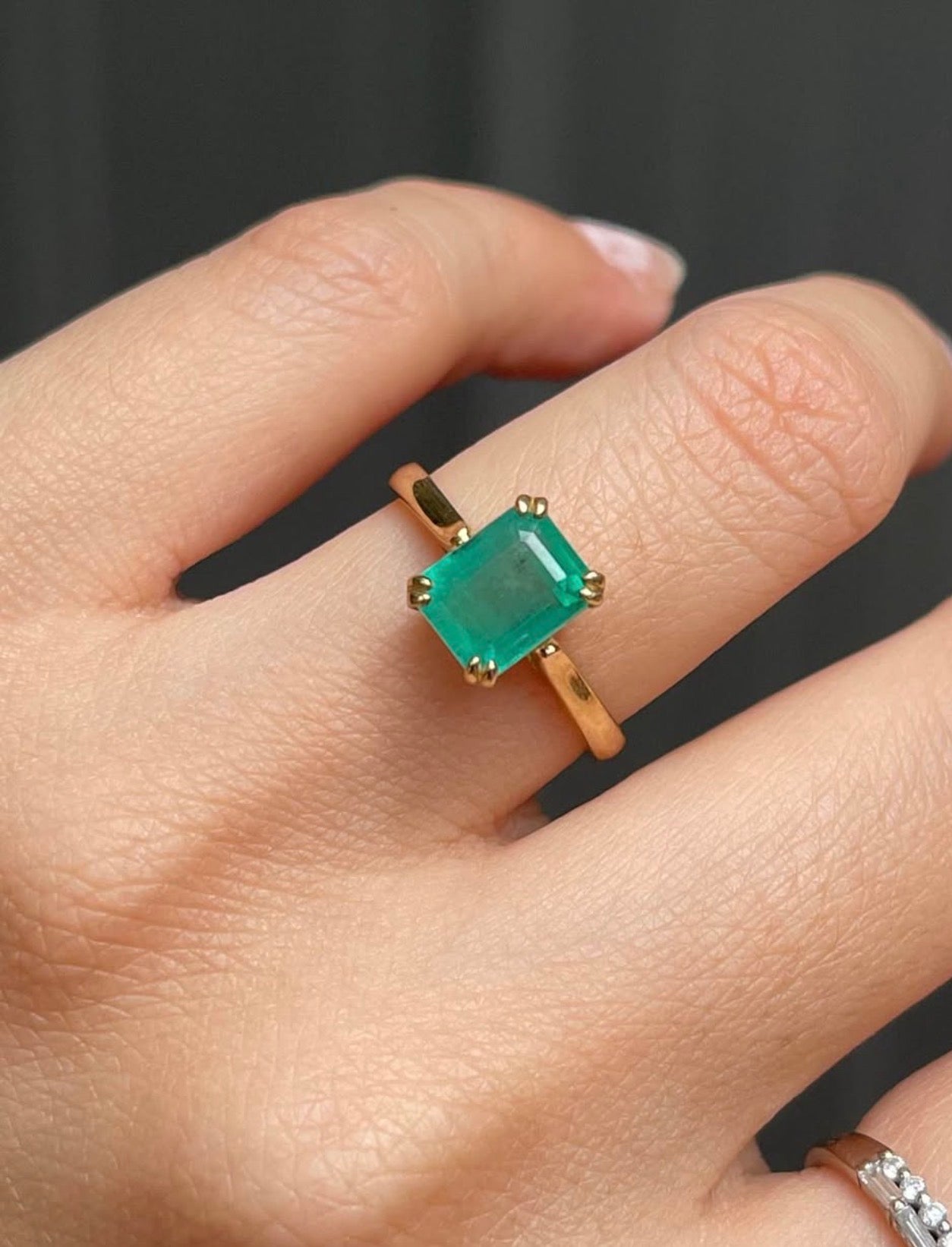 2.3ct Natural Emerald Ring In 9ct Yellow Gold
