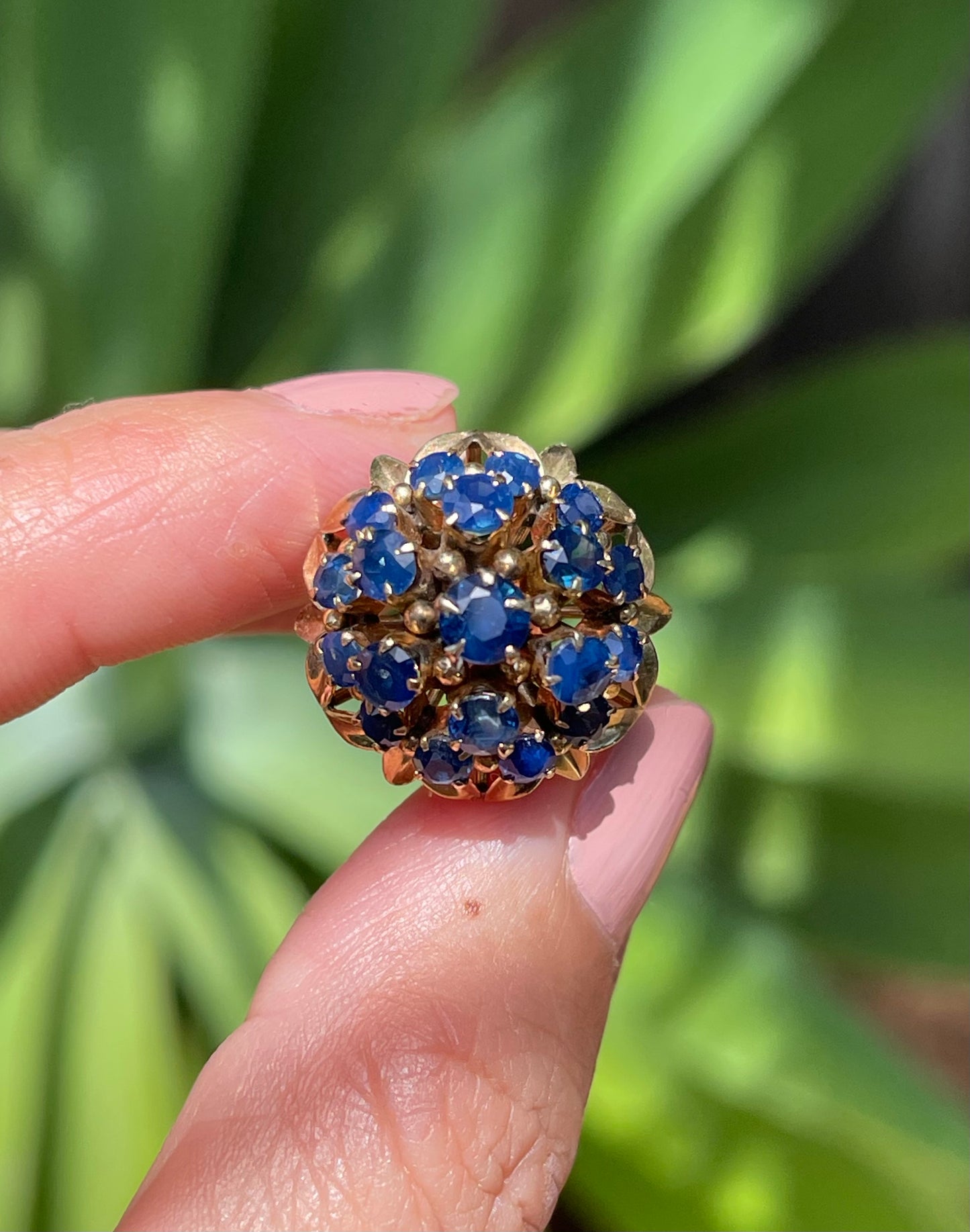 Vintage 10ct Yellow Gold Tripe Halo Design Natural Blue Sapphire Cluster Ring