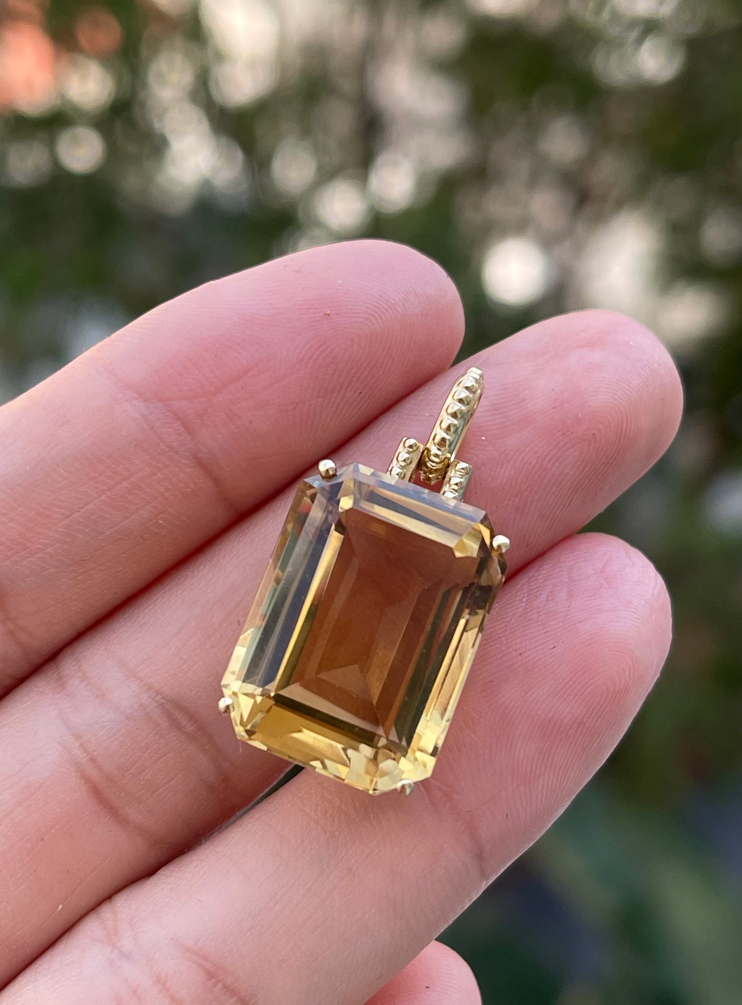 9ct yellow gold 19.25ct natural citrine pendant with milgrain set bale