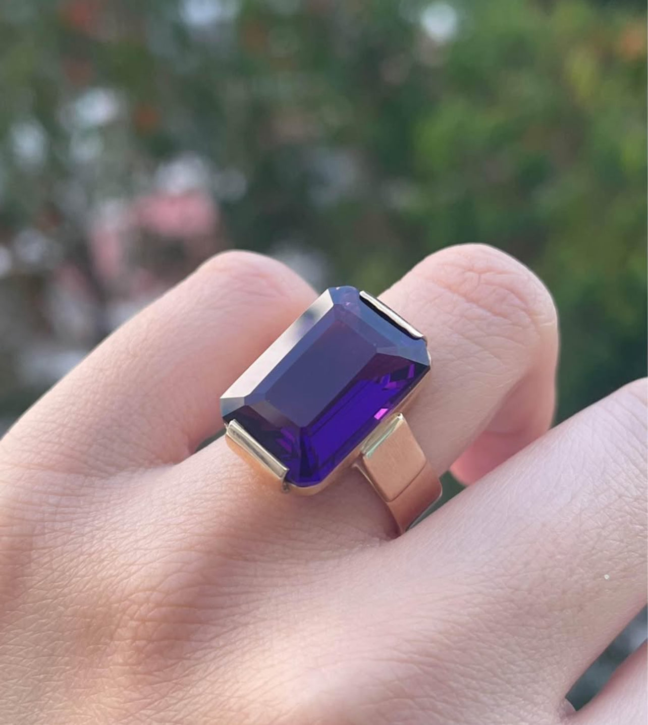 Vintage handmade 9ct yellow gold purple amethyst cocktail ring