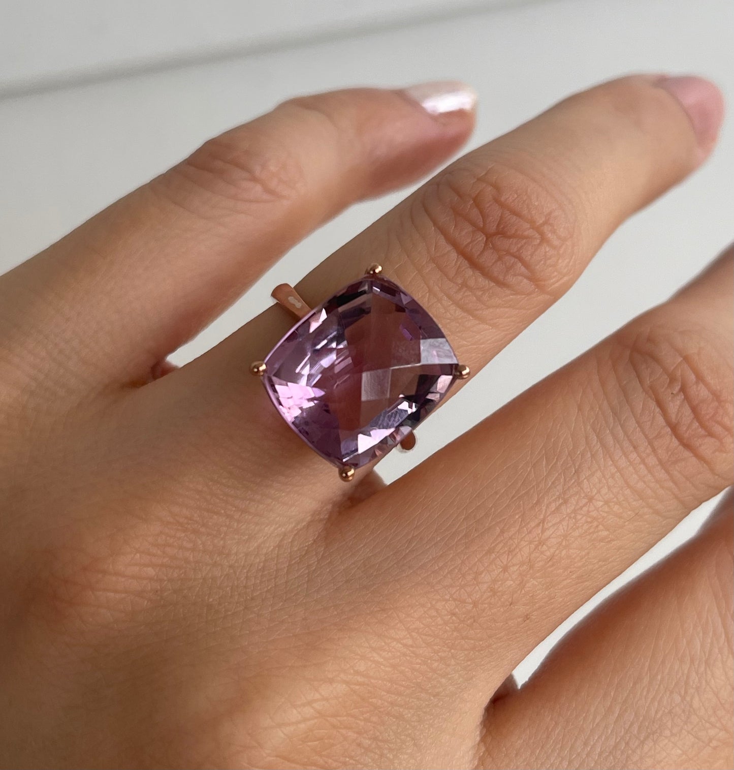 9ct rose gold 8.9ct Rose de France lavender amethyst ring