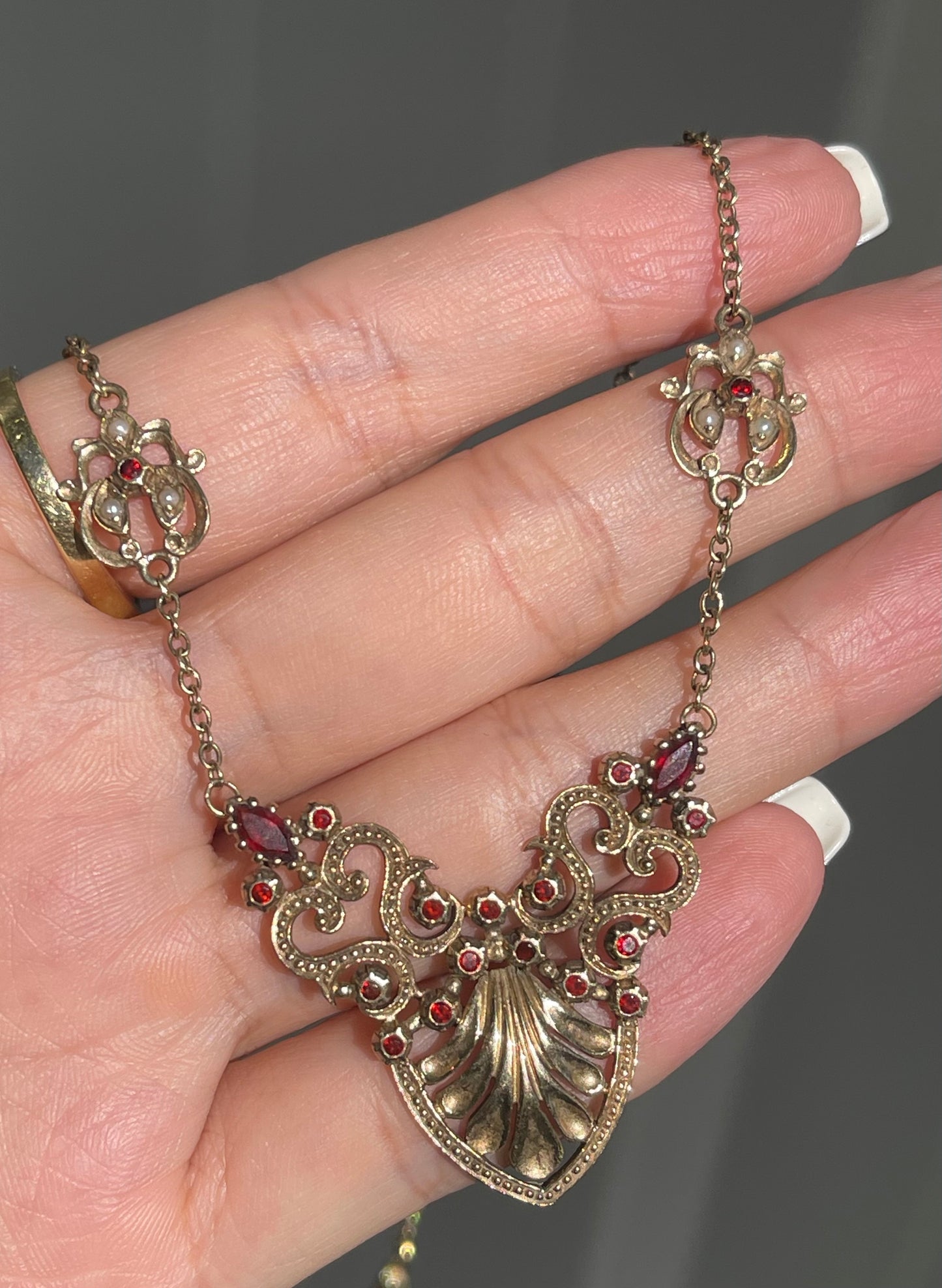 Antique Garnet & Seed Pearl Necklace In 9ct Yellow Gold