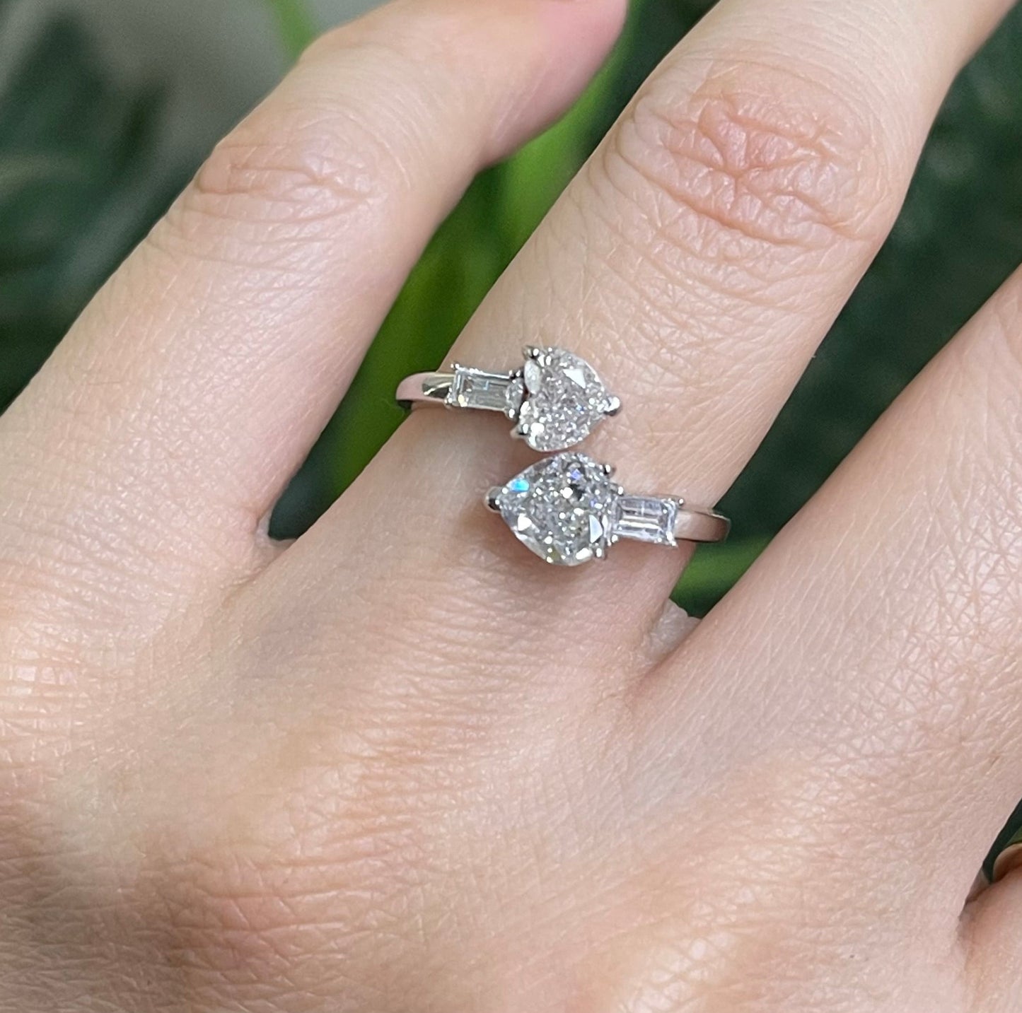 Stunning 1.37ct Natural Diamond Toi et Moi Ring In 14ct White Gold