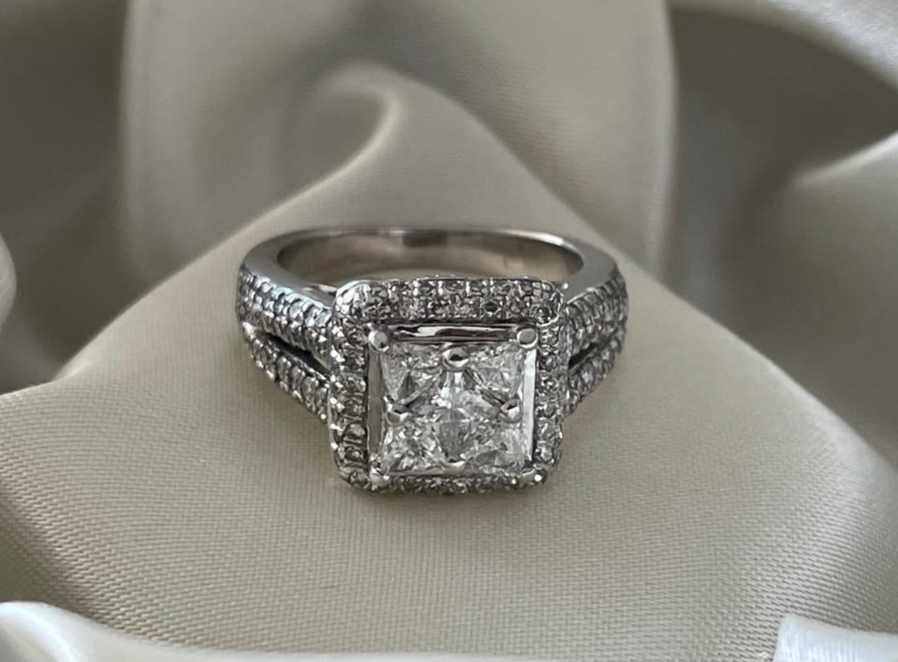 18ct white gold 1.7ct natural VS diamond ring