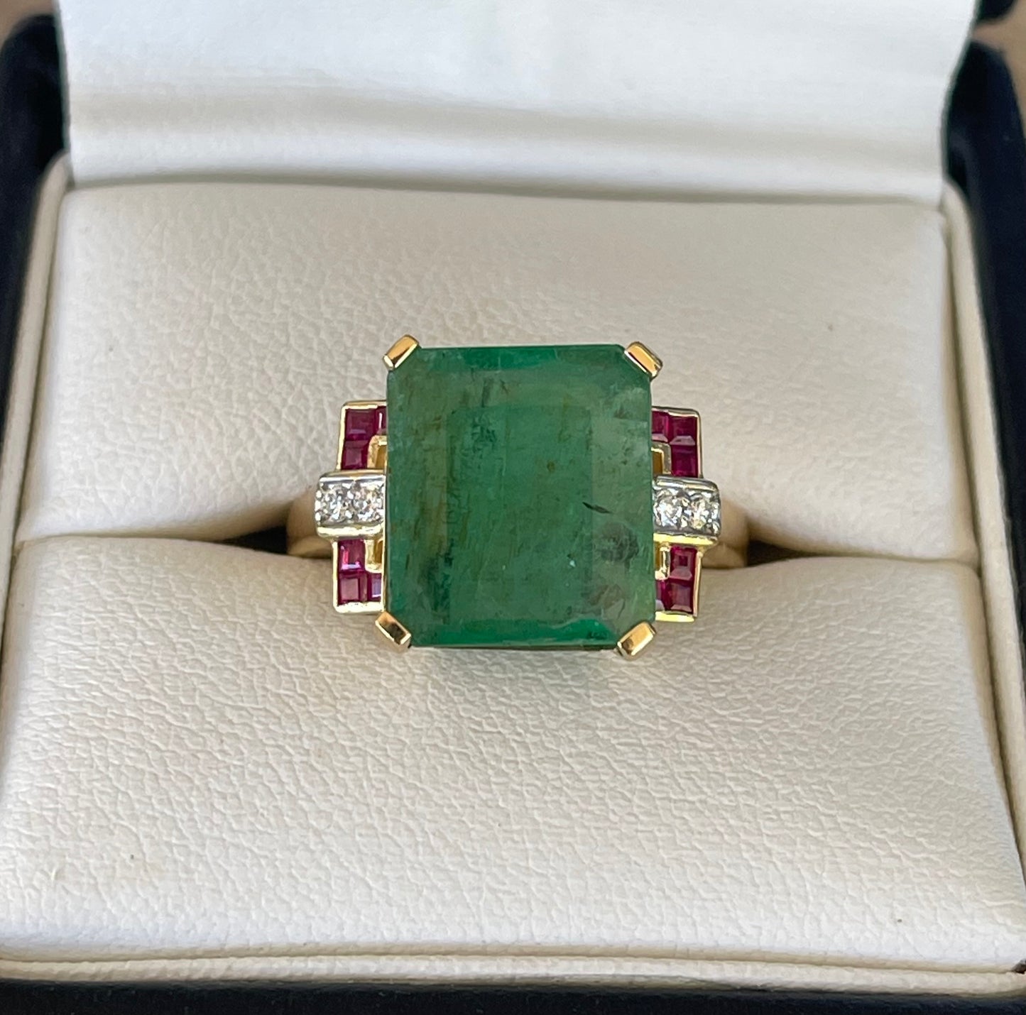 Val $15,400 14ct yellow gold Art Deco Inspired 5ct Natural Colombian Emerald, Ruby & Diamond Ring