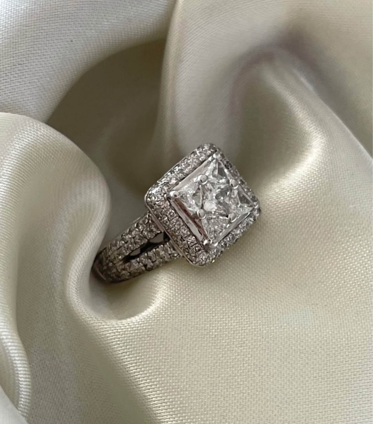 18ct white gold 1.7ct natural VS diamond ring