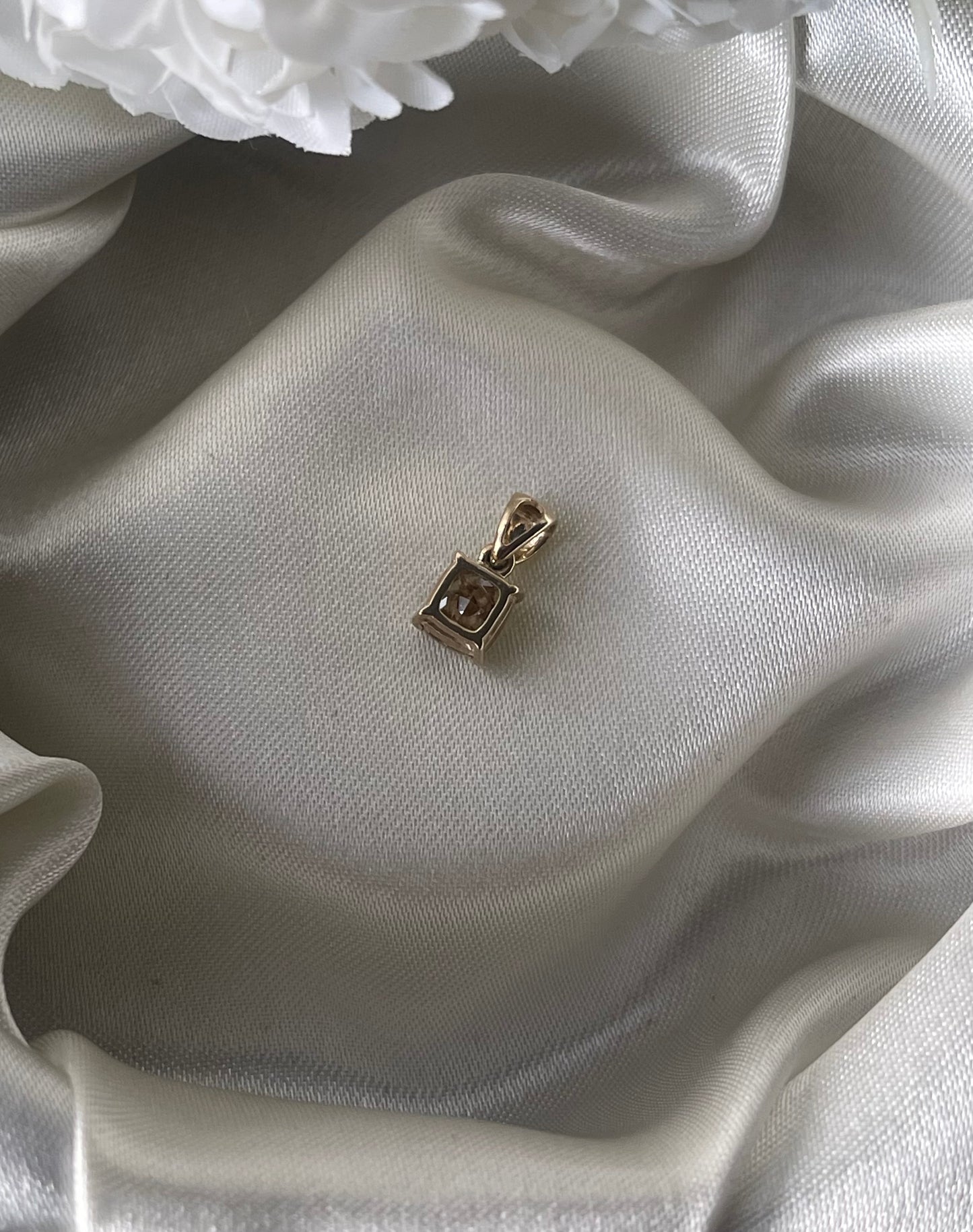 Natural 1ct Earth Mined Champagne Diamond Pendant In 9ct Yellow Gold ( No Chain)
